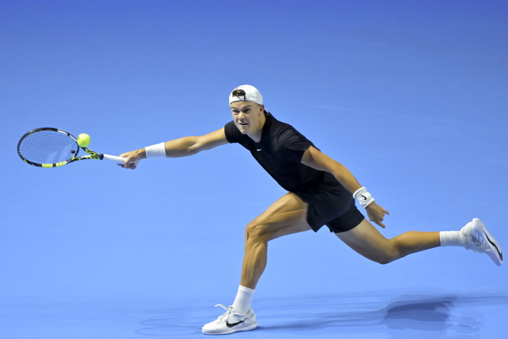 她需要保持 她需要保持